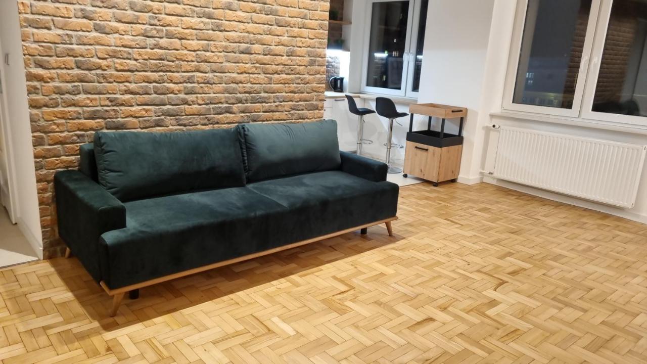 Clara Apartment *